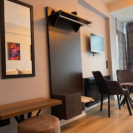 Taksim Park Hotel Istanboel Buitenkant foto