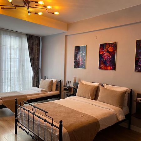 Taksim Park Hotel Istanboel Buitenkant foto