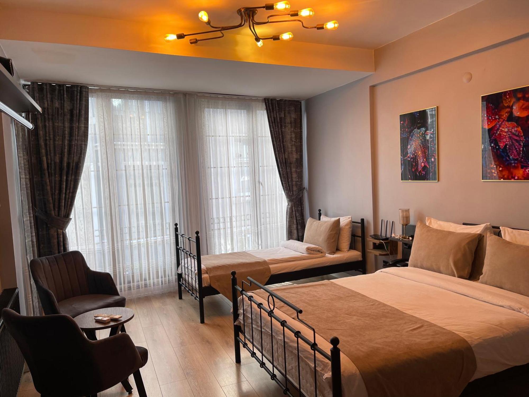 Taksim Park Hotel Istanboel Buitenkant foto