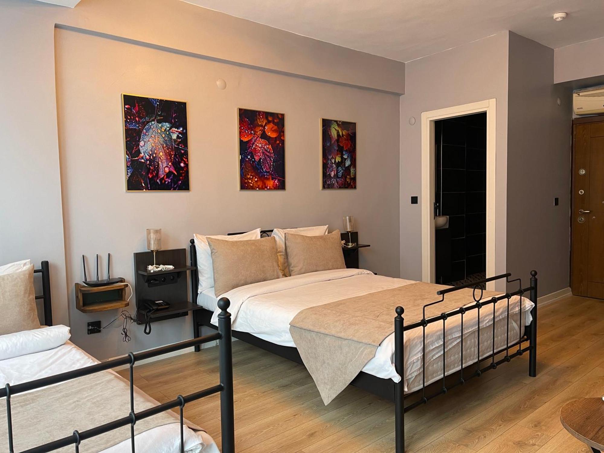 Taksim Park Hotel Istanboel Buitenkant foto