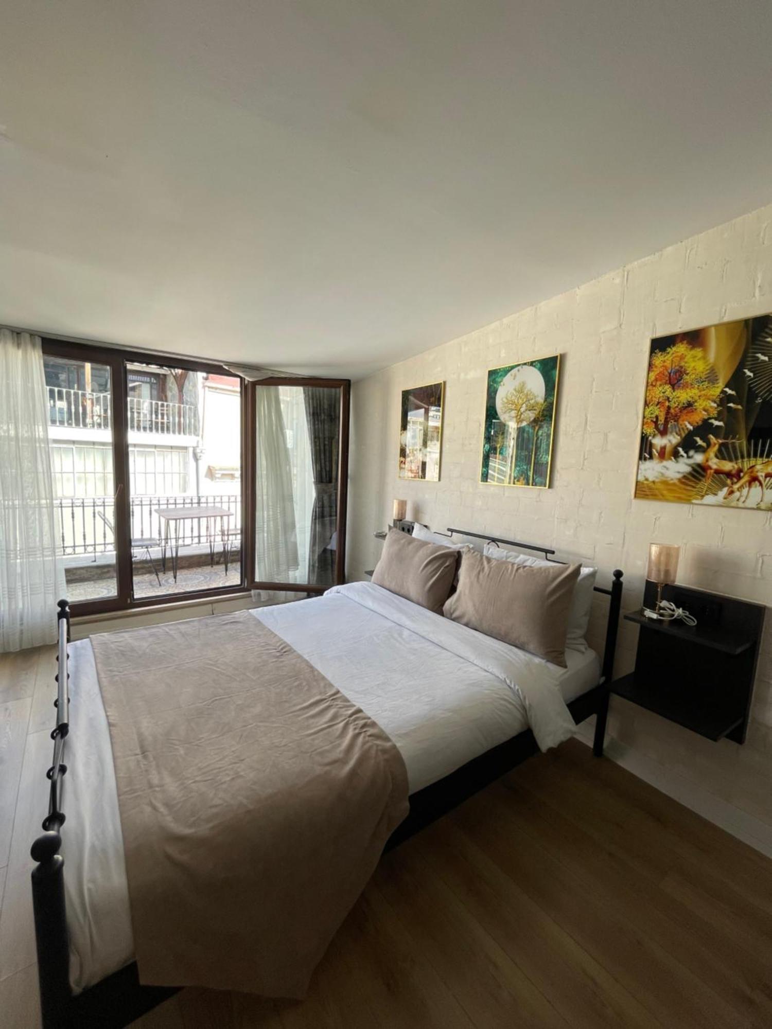 Taksim Park Hotel Istanboel Buitenkant foto