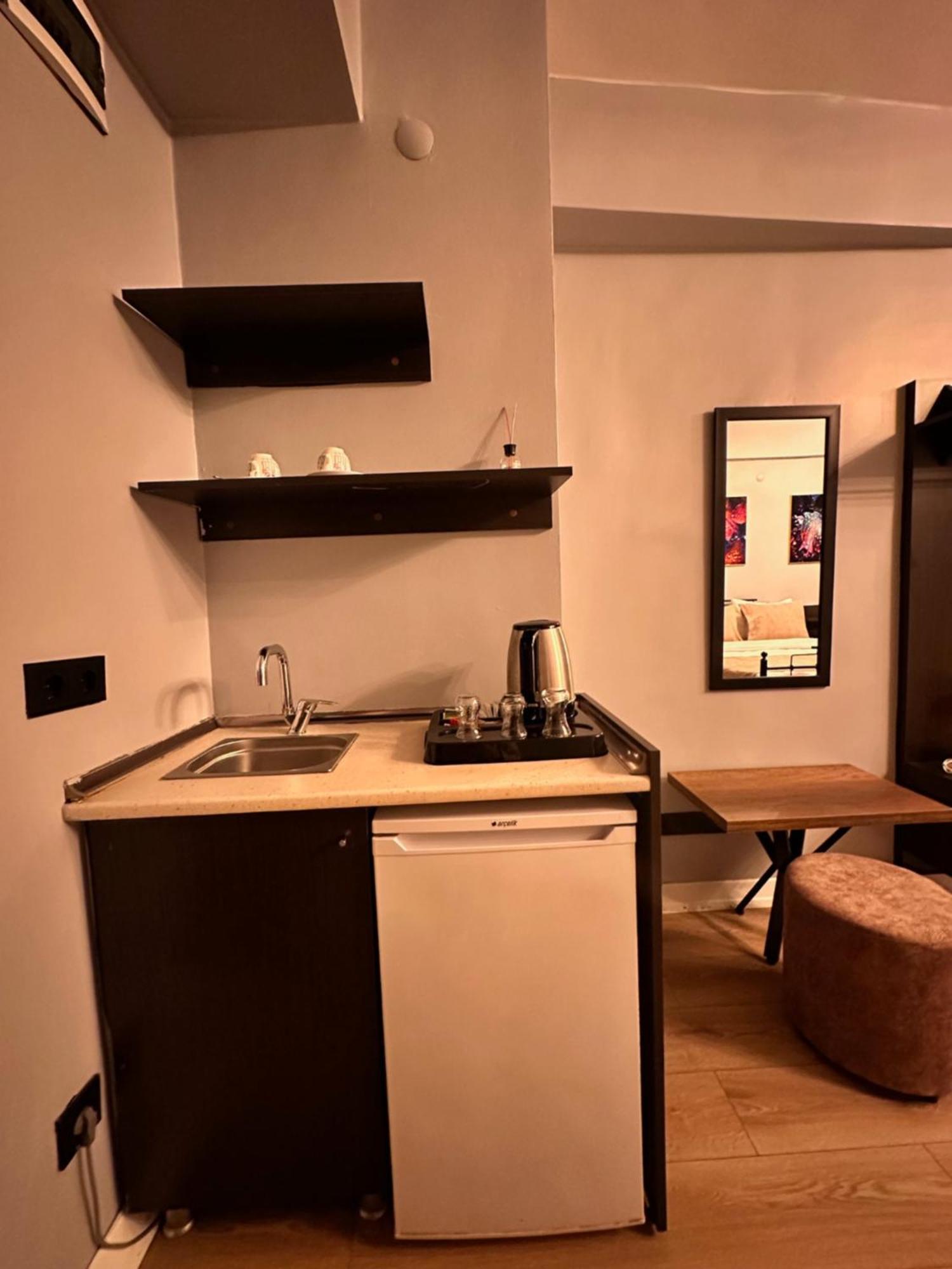 Taksim Park Hotel Istanboel Buitenkant foto