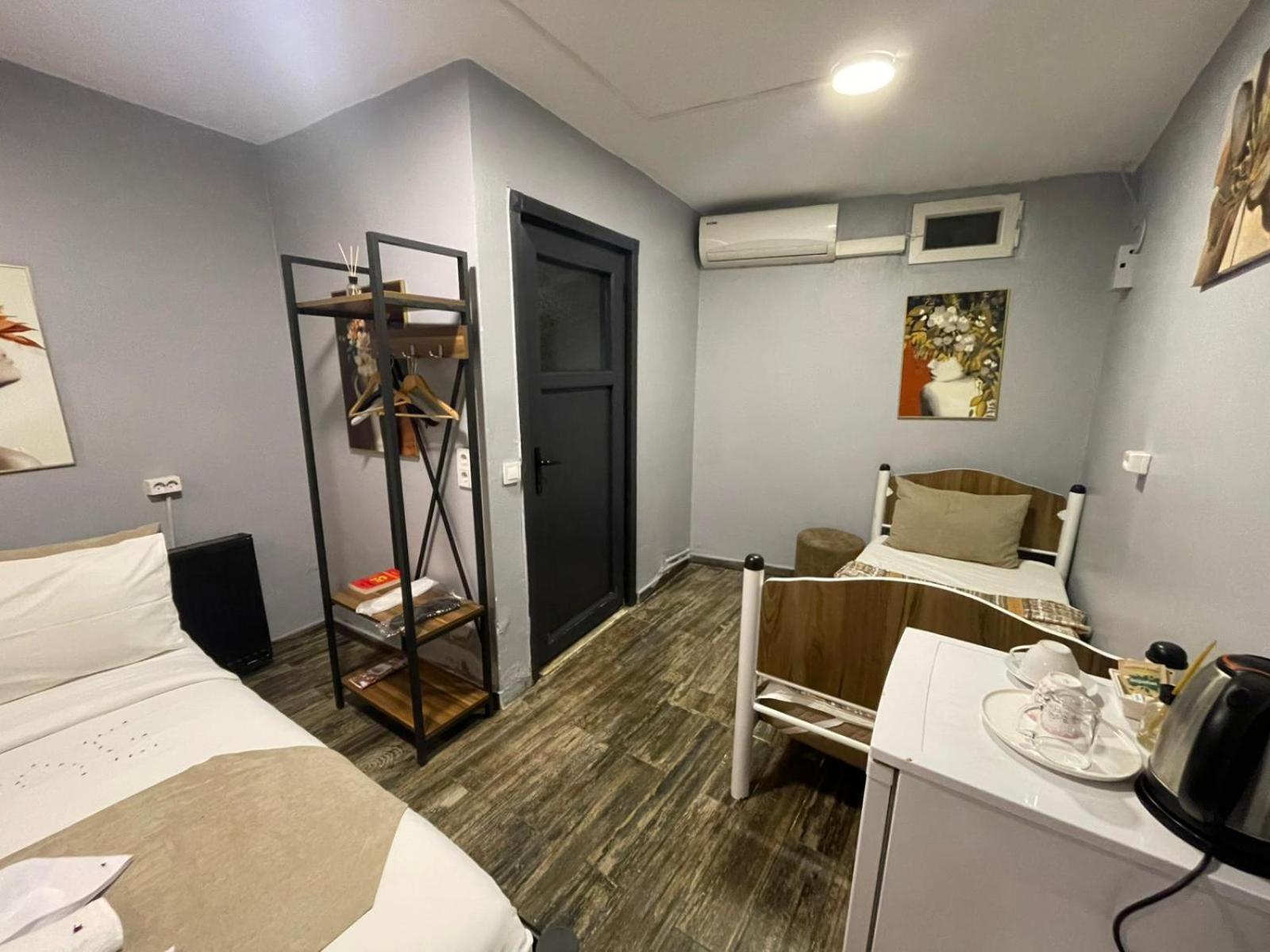 Taksim Park Hotel Istanboel Buitenkant foto