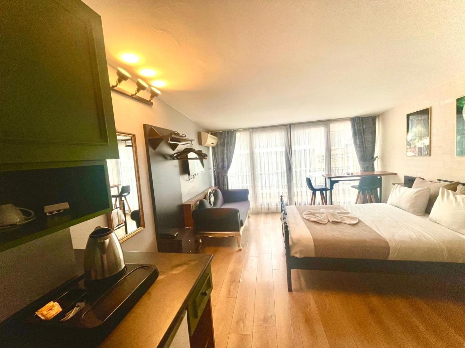 Taksim Park Hotel Istanboel Buitenkant foto